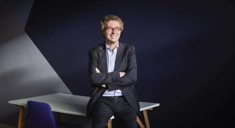 Michiel Colenbrander - Toets Magazine 10 - Anders kijken, meer zien - Bureau ICE